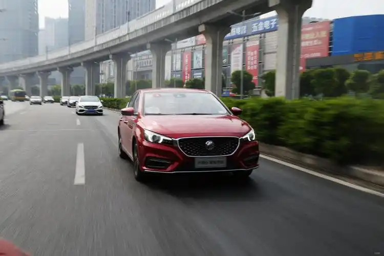 体验混动驾控乐趣 试驾名爵6插电混动版