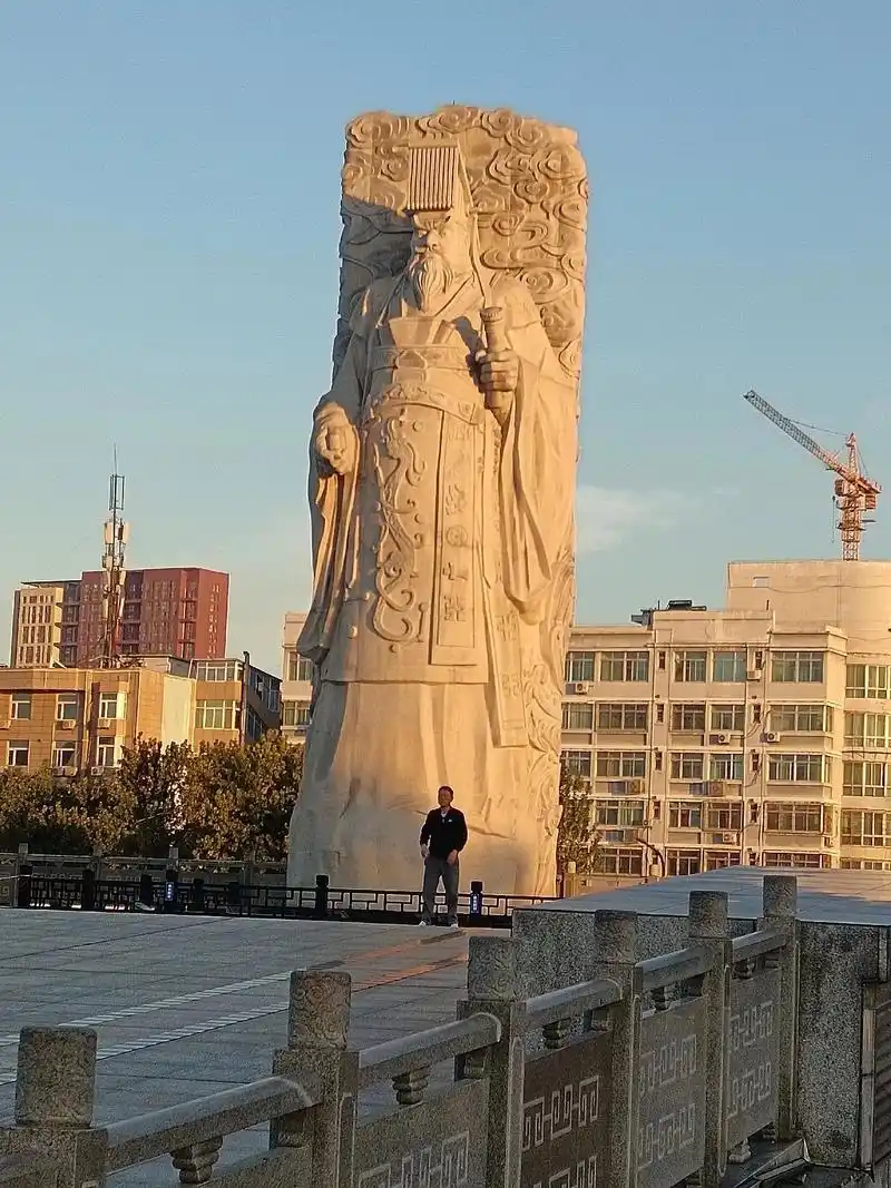 故城咸阳渭河两岸美丽的风景线