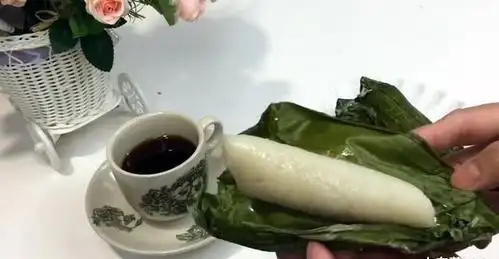 《小娘惹》中菊香摆摊卖的"虾米糯米卷"怎么做?我来教你