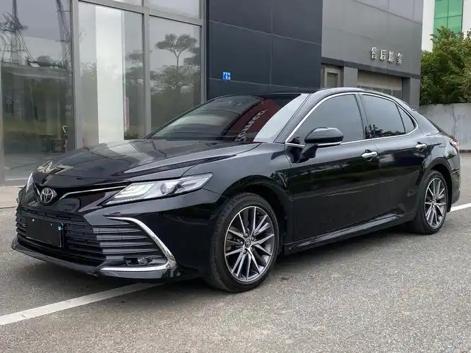 2021款丰田凯美瑞25g豪华版二手