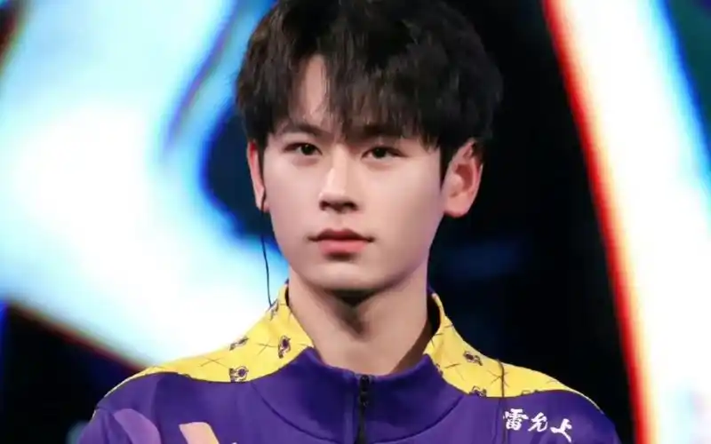 【南京hero无畏】脸蛋天才重回赛场 每一帧都美的有点超过了