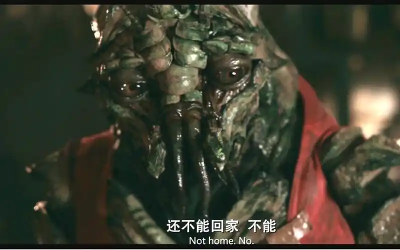 【暴影君】4分钟看完外星人科幻大片-《第九区》