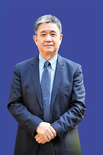 山东世博动漫集团董事长王振华以及携程集团副总裁