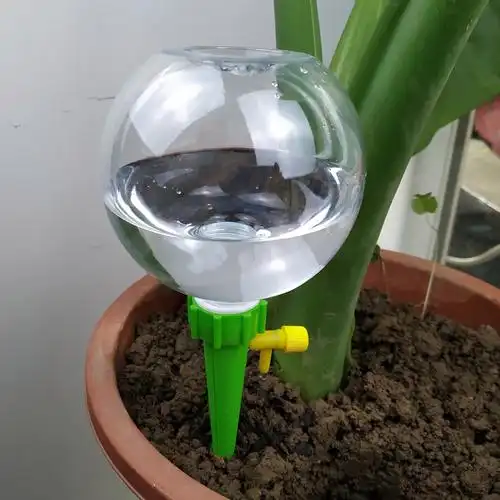 自动浇花器家用养花灌溉器多肉植物渗水滴灌懒人自动浇水淋花 1个红色