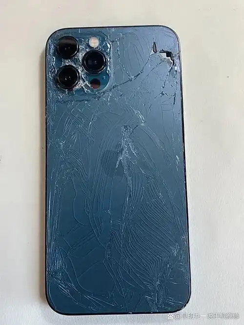 苹果12后盖玻璃坏了怎么办?怎样更换后盖玻璃最划算?