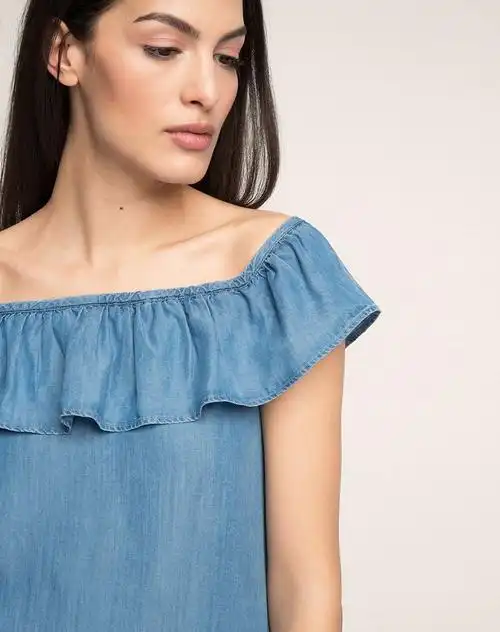 女士蓝色荷叶边一字领短袖衬衫