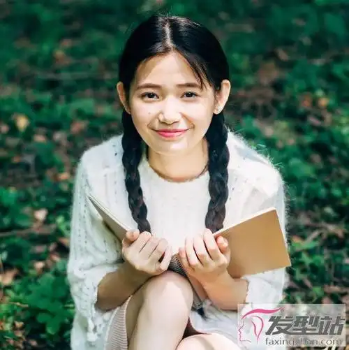 女生麻花辫发型图片 单麻花vs双麻花哪一款是你本命