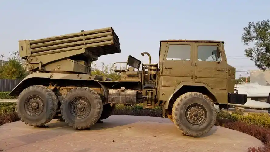 81式122毫米火箭炮