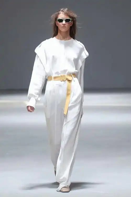 19春夏女装t台热门廓形全收录有设计任性穿