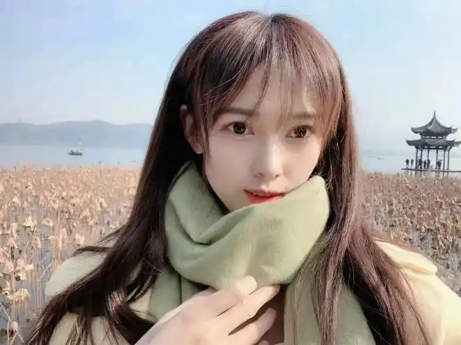 甜美大长腿小姐姐本人照片