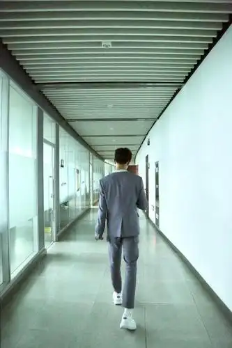 0705小养更新 夏之光的背影