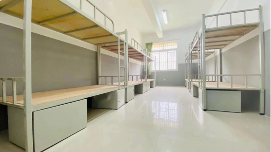 明亮清雅,同心和雅,郑州市第六十四中学宿舍管理家长放心,学生舒心