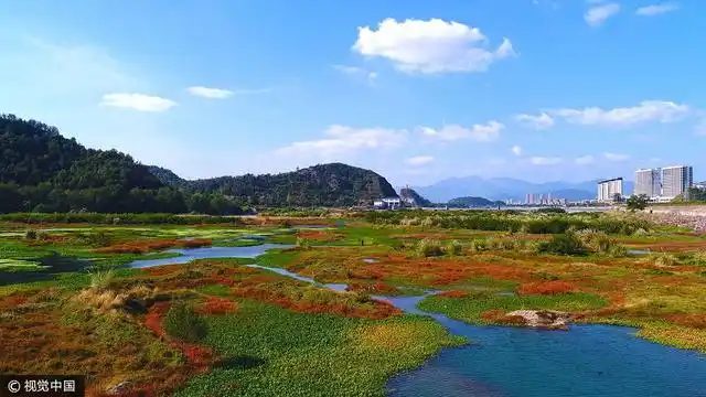 实拍浙江仙居永安溪湿地公园 似大自然调色板
