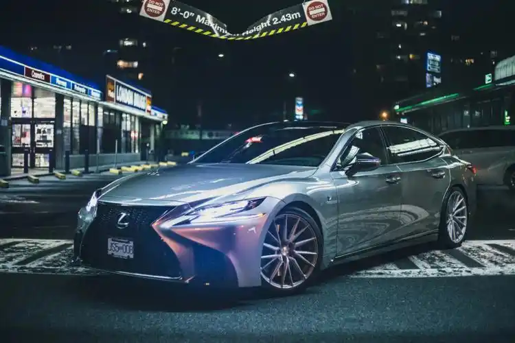 改装车  #雷克萨斯  #温哥华  #vossen  #lexus  #ls  #摄影