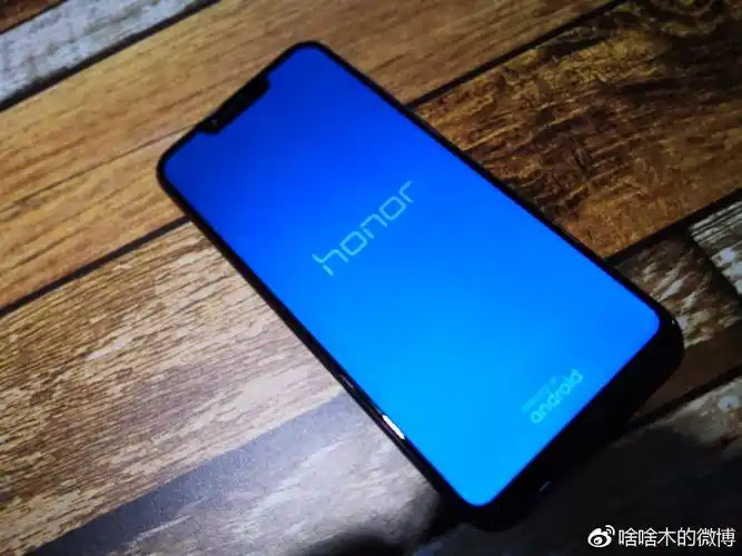 荣耀play外观图赏来了