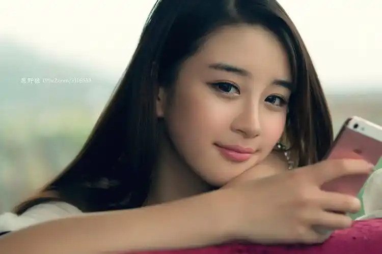 19岁妹纸自拍照曝光