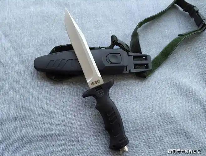 中国精品军刀:05式潜水刀,解放军蛙人"第一刀"_刀鞘_刀柄_刀具