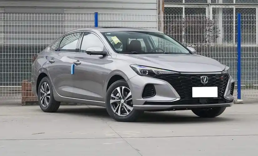 值得一提的是,长安逸动车系其实在国产轿车中,算是历史比较悠久的车系