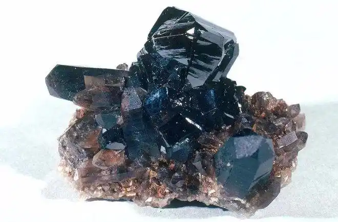 锡(sn)13白钨矿黑钨矿钨(w)12方钴矿钴(co)11锑硫镍矿镍(ni)10铝(ai)9