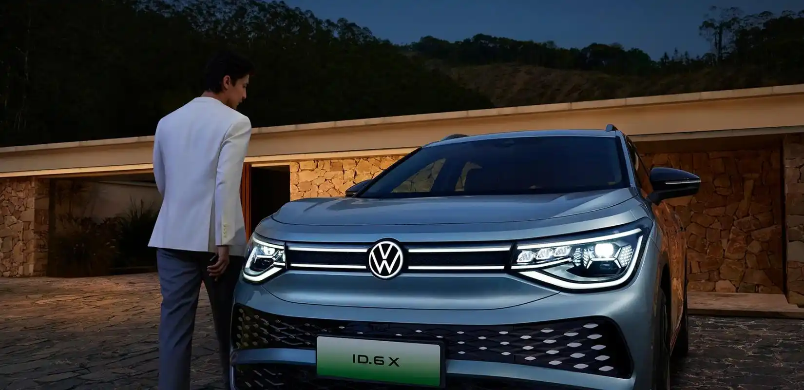 颜值科技感提升上汽大众id家族2023升级款携手代言人吴磊上市