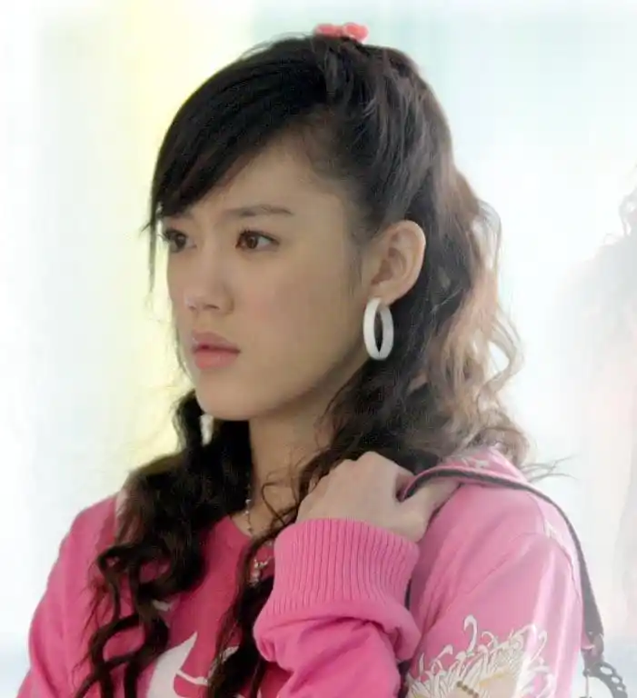 这个是谁来着,好像声音挺好听.就是想不起来想不起来