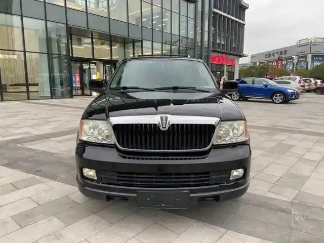 花7万买05款林肯领航员,小伙以为捡到宝,半年后沉默寡言了很多