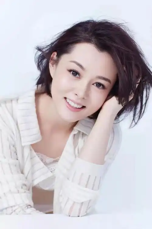 刘一含个人资料 刘一含演员 - 星星快文