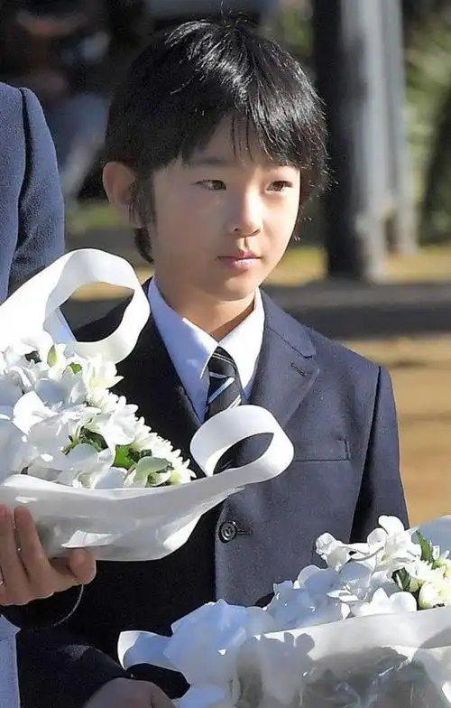 继承天皇皇位没那么容易悠仁继位前必须接受的那些帝王教育