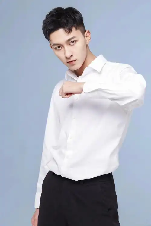 帅气的国内男模壁纸,大家快来收藏吧