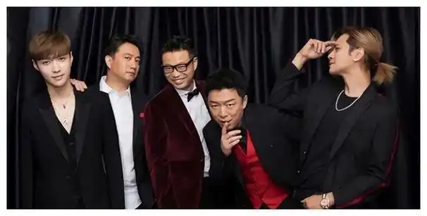 男神黄渤胖到没脖子,张艺兴帅出新高度,男人帮再度集结|郑恺|陈赫