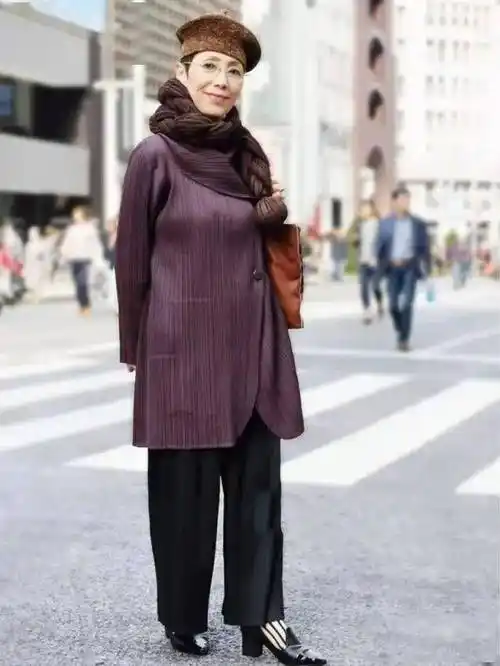 跟中年日本主妇学春天穿搭穿着简单不复杂5060岁想不美都难