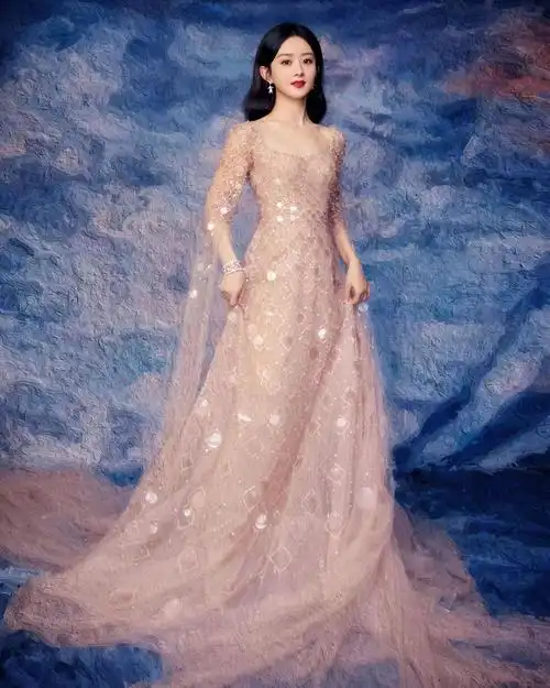 赵丽颖中秋节素色长裙写真:魅力公主颖