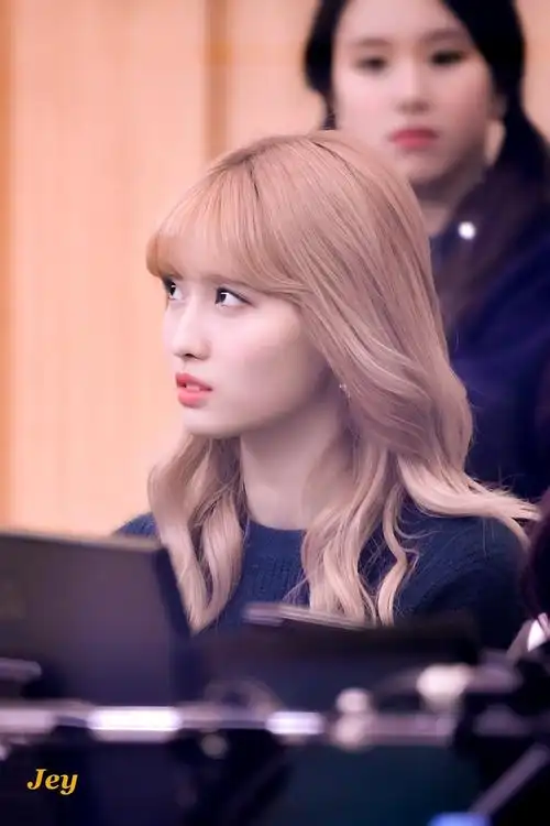 平井桃 momo /图源见logo 676767侵删