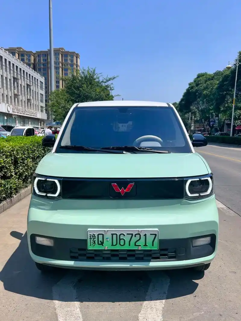 五菱宏光miniev.玛卡龙版本 续航120公里 三电质保八 - 抖音