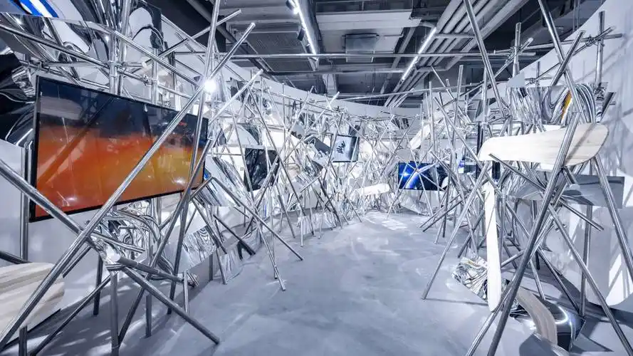 burton全球首个单板滑雪文化艺术展空降北京