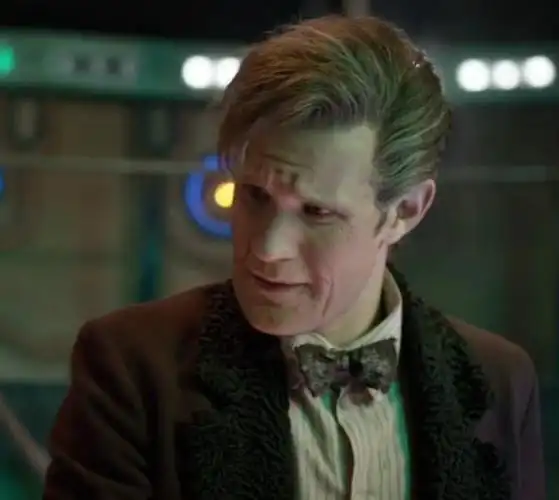 【朴义君】扮演者:李秉宪蓝色空间号宇宙战舰陆战队指挥官.