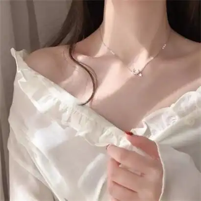 性感女生锁骨露肩仙气高清优质女生头像