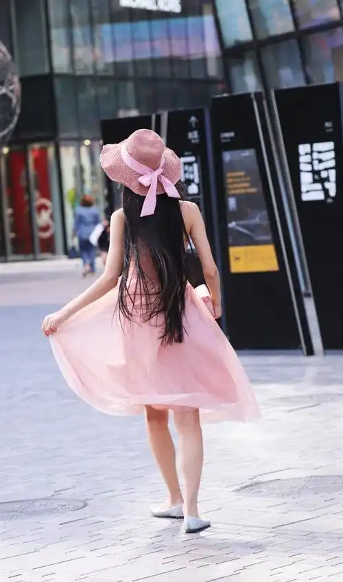 北京三里屯真是个美女如云的好地方