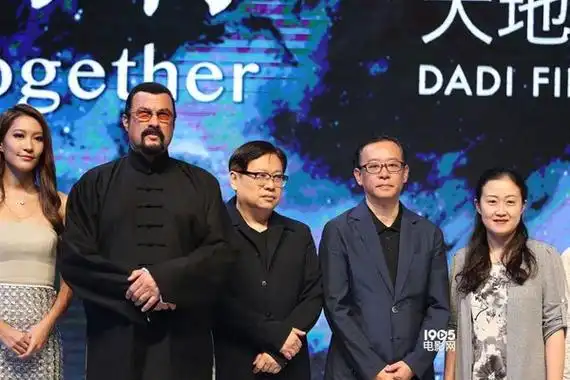 李小龙女儿李香凝个人资料丈夫是外国人