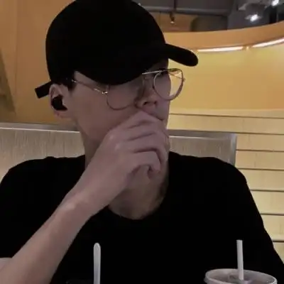 流徙:2020抖音头像男生冷酷霸气真人