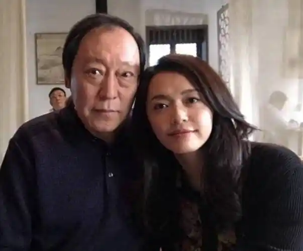 "苏大强"倪大红的妻子原来是她,隐藏29年长这样,难怪不愿公开_角色
