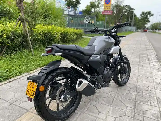 二手摩托车新大洲本田 cbf190tr