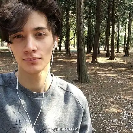 男神一枚,中俄混血男模