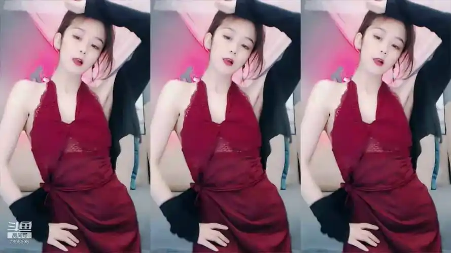 妹轻天下:       斗鱼-楚朦朦  红色& 包臀  妹轻天下的