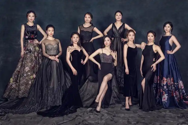 微商团队 | 铛铛铛～团队形象照新鲜出炉了