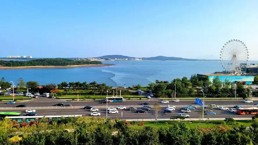 青岛唐岛湾畔