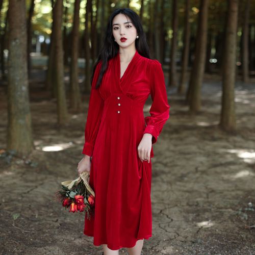 红色连衣裙女冬回门气质