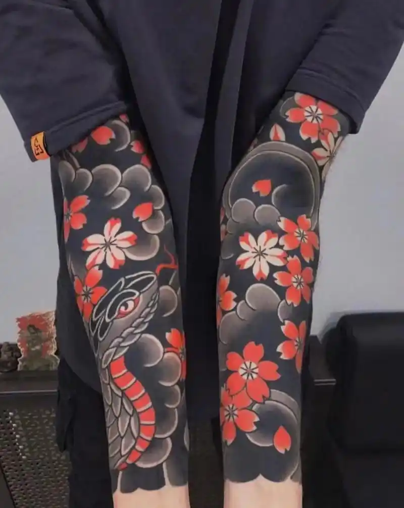 老传统双花臂.#未成年禁止纹身 #花臂纹身 #作品分享  老 - 抖音