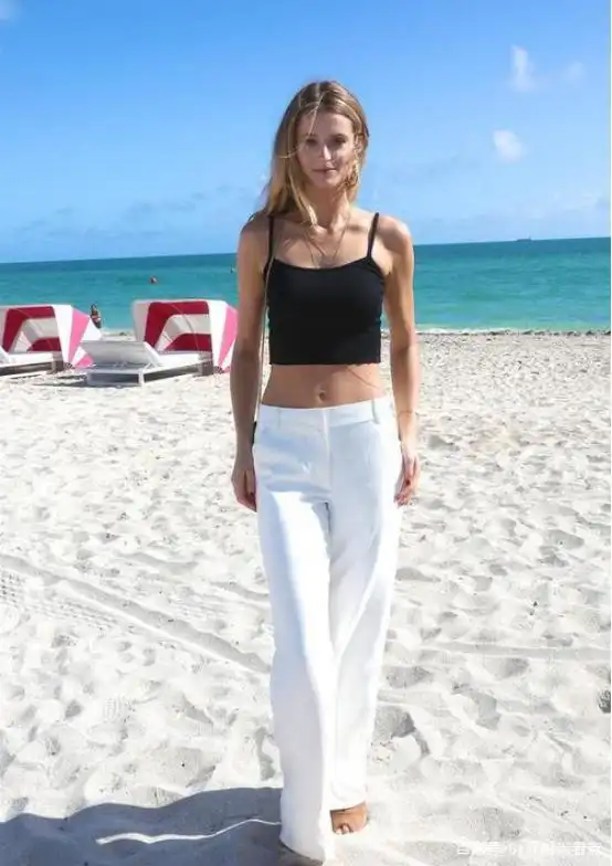 凯文乐福妻子身材真是一绝,身材颜值双top,这么穿赚足回头率