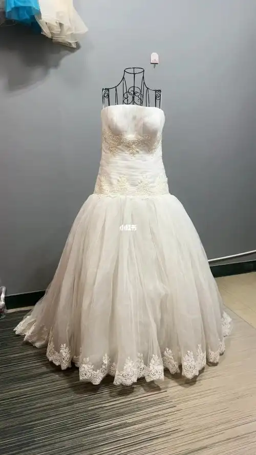 超大婚纱蓬蓬裙礼服